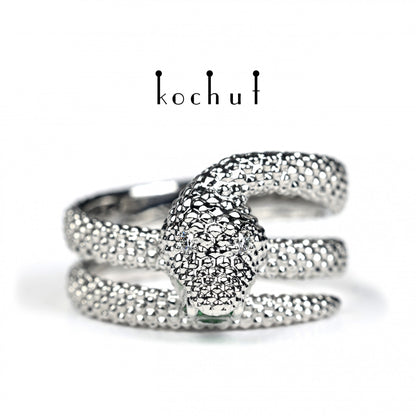 Die Liebe der Zügellosen - Ring aus Weißgold mit Tsavorit und Diamant und mit Rhodium überzogen