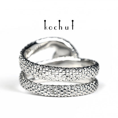 Die Liebe der Zügellosen - Ring aus Weißgold mit Tsavorit und Diamant und mit Rhodium überzogen