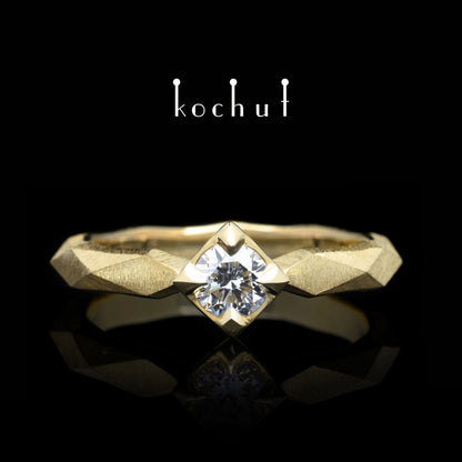 Meine Königin - Verlobungsring aus Gelbgold mit Diamant (0.25 ct)