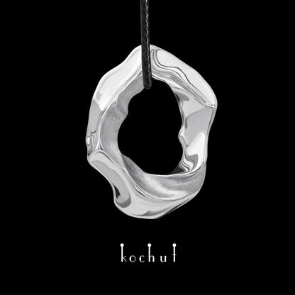 Philia — silberner Anhänger mit Weißrhodium-Beschichtung