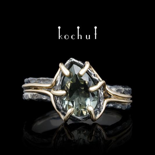 Aurora — Ring aus oxidiertem Silber und Gelbgold mit grünem Amethyst
