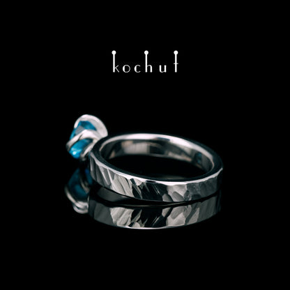 Ring "Grace". Silber, Topas, weißes Rhodium