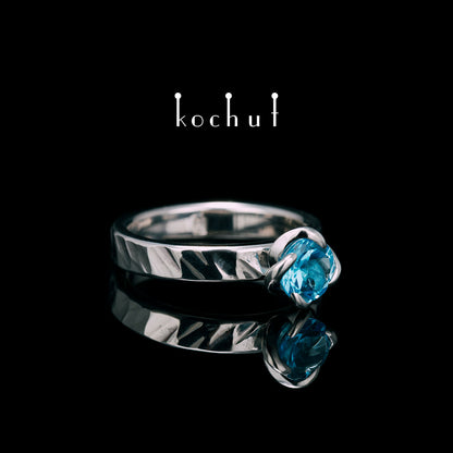 Ring "Grace". Silber, Topas, weißes Rhodium