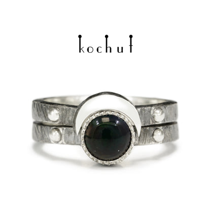 Mond-Duett — doppelter Ring aus oxidiertem Silber mit schwarzem Opal