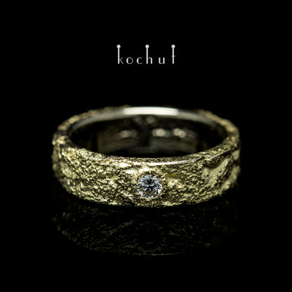 Leib und Seele mit dem Baum des Lebens — Ehering aus Weiß- und Gelbgold mit Diamant-Einsatz