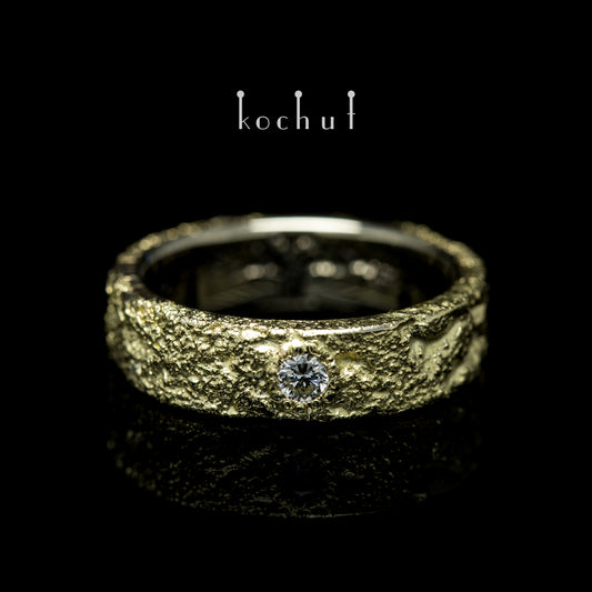 Leib und Seele mit dem Baum des Lebens — Ehering aus Weiß- und Gelbgold mit Diamant-Einsatz
