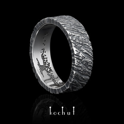 Baum des Lebens: Aschenrinde — Ehering aus oxidiertem Silber