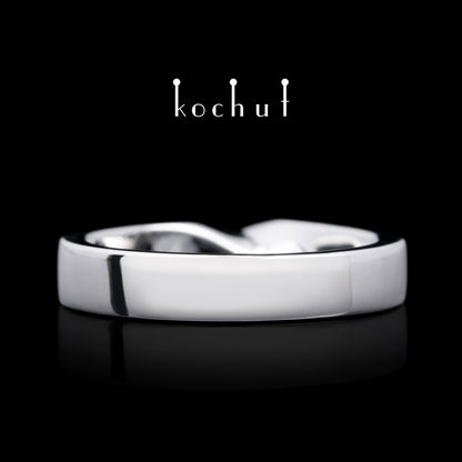 Moebius-Band — silberner Ehering, beschichtet mit weißem Rhodium