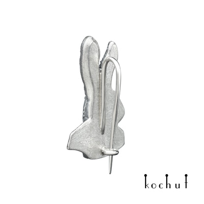 Hase — Brosche aus oxidiertem Silber