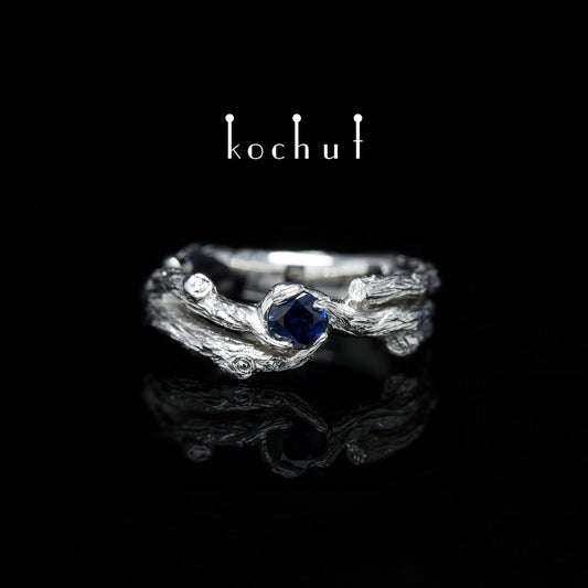 Zweig — Silber-Saphir-Ring mit weißem Rhodium
