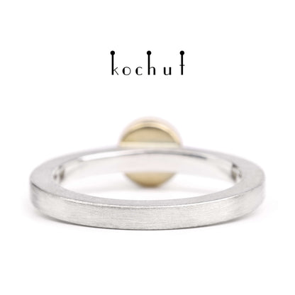 Venus — ein Ring aus Silber, Gelbgold und Amethyst