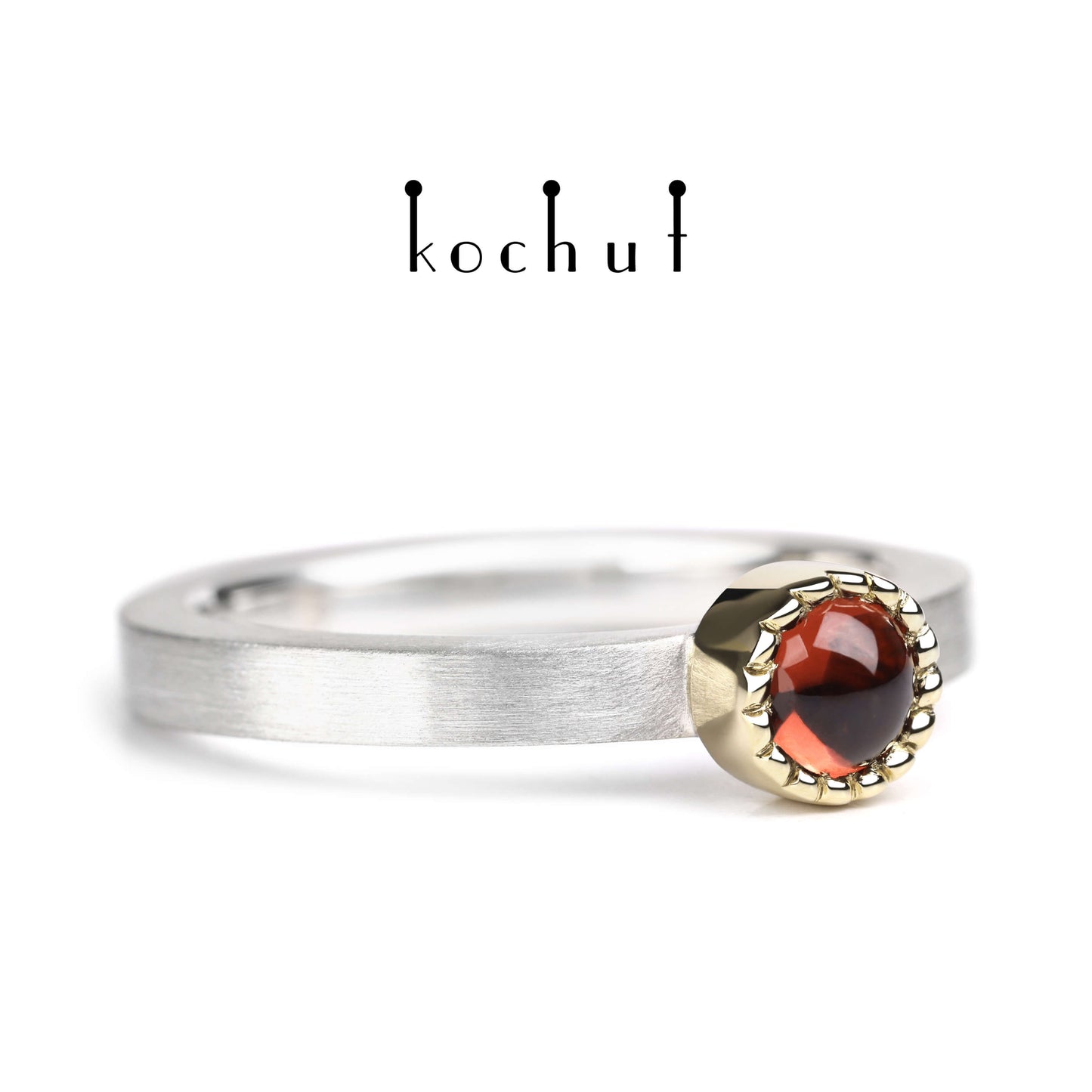 Mars — Ring aus Silber und Gelbgold mit einem Granat