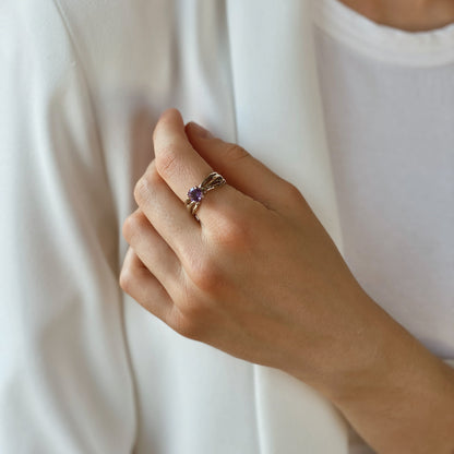 Mein Stern — ein Ring aus Weißgold mit Amethyst