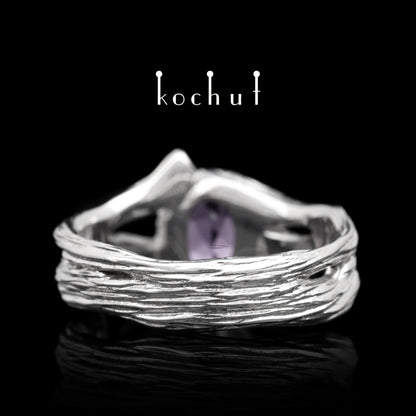 Süße Frucht — Silberring mit Amethysten, überzogen mit weißem Rhodium