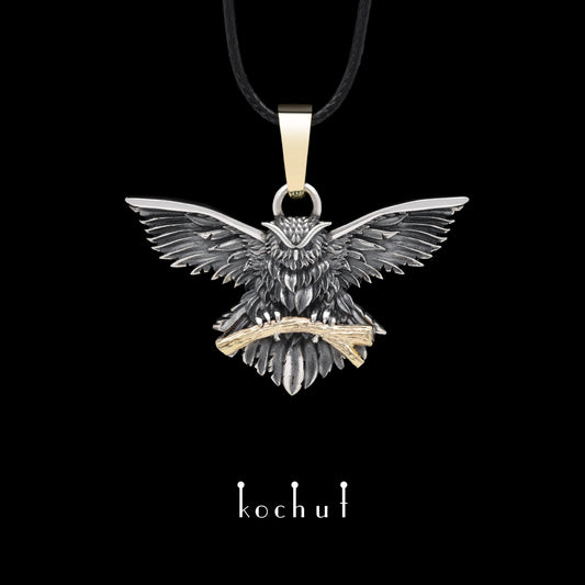 Herald of Wisdom — Anhänger aus oxidiertem Silber und Gelbgold mit Diamant
