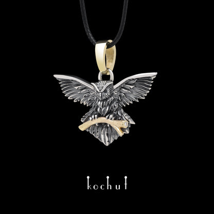 Herald of Wisdom — Anhänger aus oxidiertem Silber und Gelbgold mit Diamant
