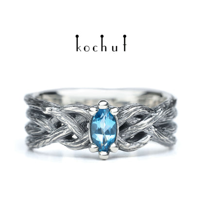 All-Seeing Eye — Ring aus oxidiertem Silber mit Topas