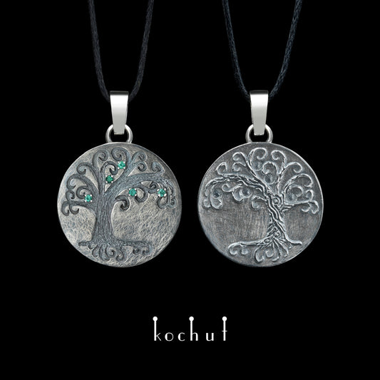 Ask and Embla — Doppel-Anhänger aus oxidiertem Silber mit Smaragden