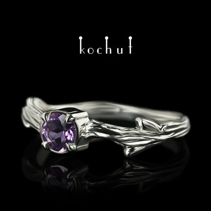 März Zweig — ein Ring aus Weißgold, plattiert mit schwarzem Rhodium und Amethyst
