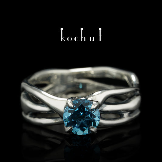 Mein Stern — Ring aus oxidiertem Silber mit Topas