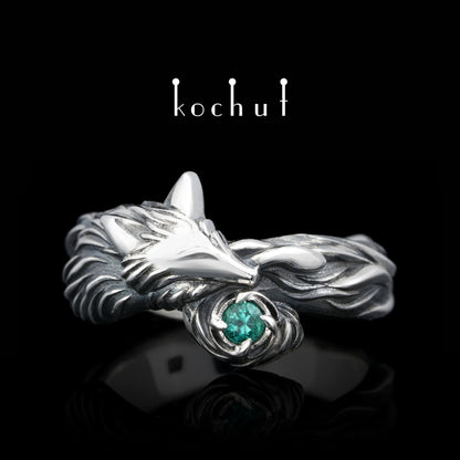 Kleiner Fuchs — Ring aus oxidiertem Silber mit Smaragd