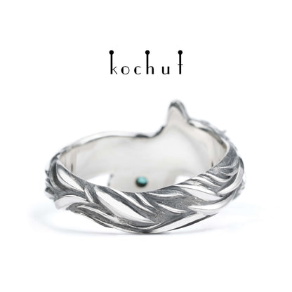Kleiner Fuchs — Ring aus oxidiertem Silber mit Smaragd