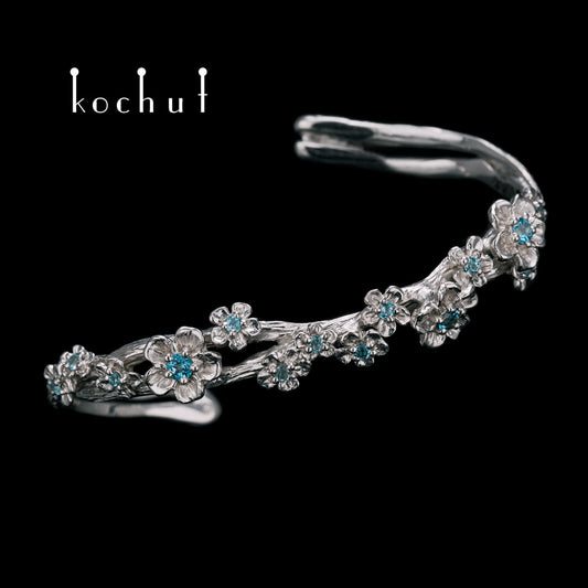 Blumenkrone — Silberarmband mit einem Topas und weißer Rhodium-Beschichtung