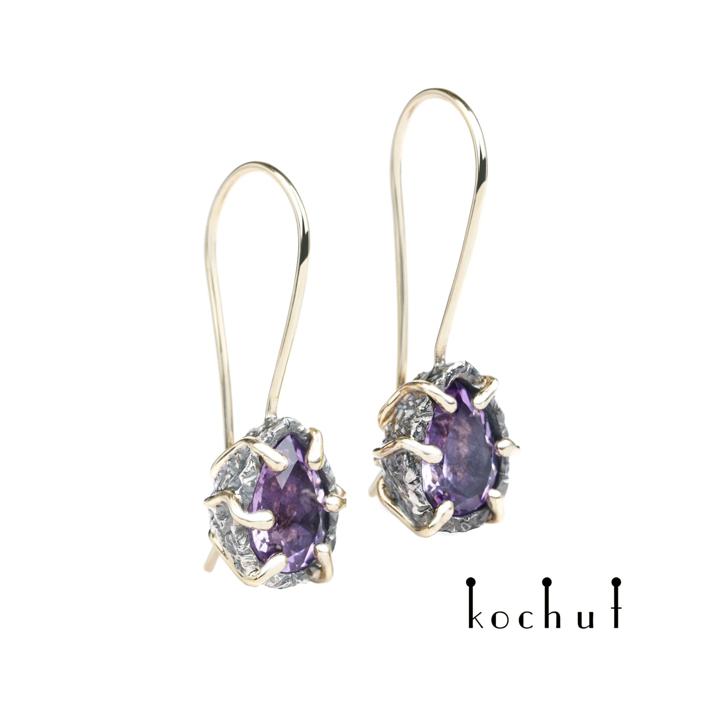 Aurora — Ohrringe aus oxidiertem Silber und Gelbgold mit Amethysten