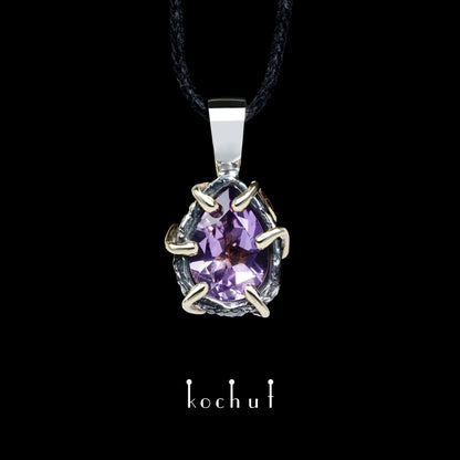 Aurora — Anhänger aus oxidiertem Silber und Gelbgold mit Amethyst