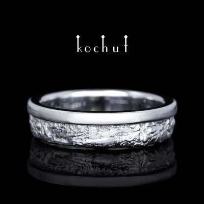 In Freude und Leid: Halbe — Silberhochzeitssring, mit weißem Rhodium überzogen