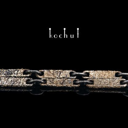 Leib und Seele — eine Kette aus oxidiertem Silber und Gelbgold