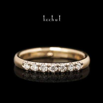 Subtile Unterton — Verlobungsring aus Gelbgold, Palladiumgold und mit Diamanten