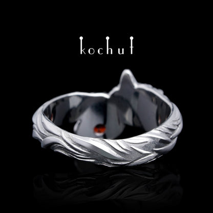 Kleiner Fuchs — Ring aus Silber mit Granat, beschichtet mit weißem Rhodium