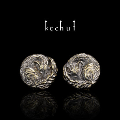 Füchse — Stecker-Ohrringe aus Gelbgold, überzogen mit schwarzem Rhodium