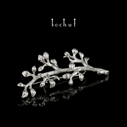 Zweig — silberne Brosche mit Weißrhodium-Beschichtung