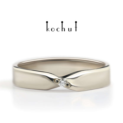 Mobius-Band: breit — Ehering aus Palladium-Gold mit Diamant