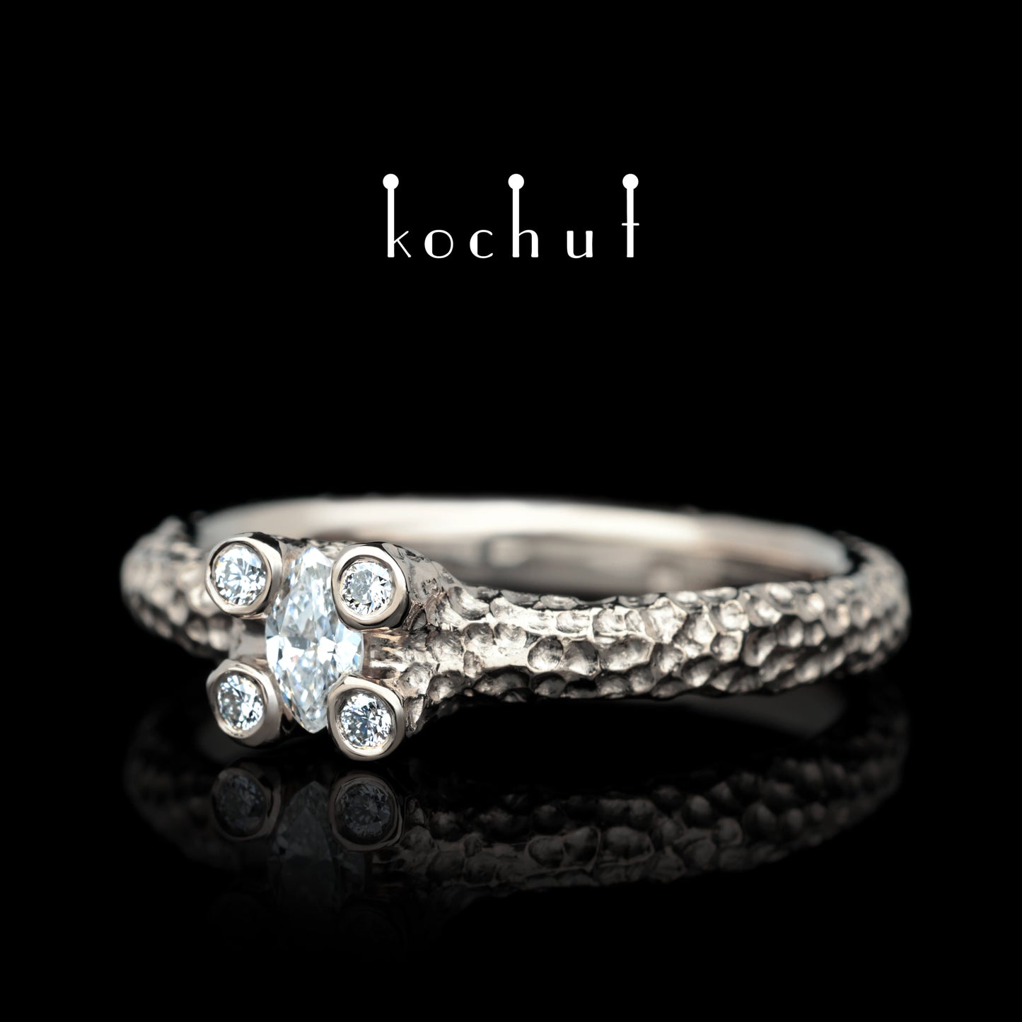Sternblume — Verlobungsdiamant-Ring aus Palladium 18 Karat Gold