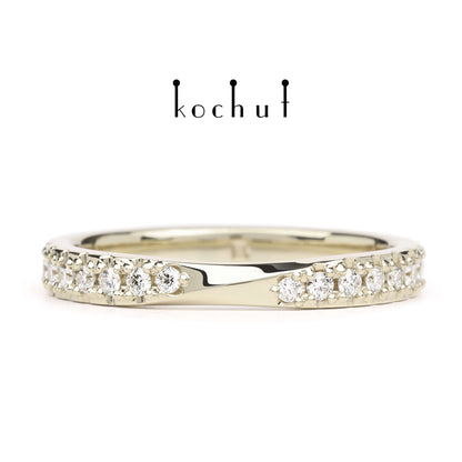 Meine Inspiration — Weißgoldring mit Diamanten