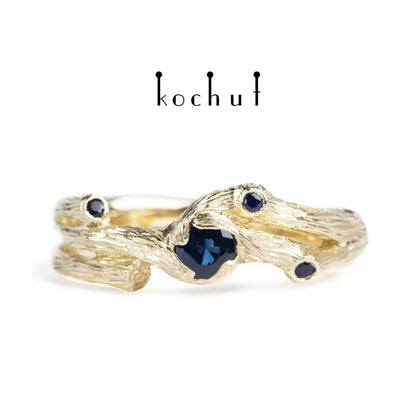 Zweig — Ring aus Gelbgold mit Saphiren