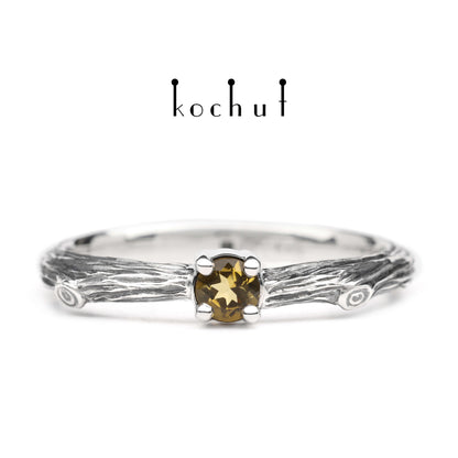Zartes Zweig — Ring aus oxidiertem Silber mit Citrin
