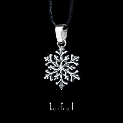 Schneeflocke — Anhänger aus oxidiertem Silber