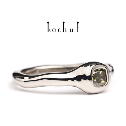 Mantra der Seele — 18K Palladium-Goldring mit Diamant