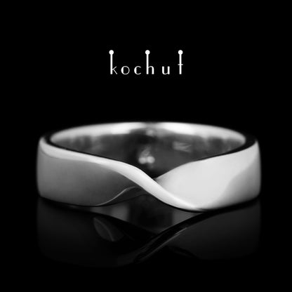 Moebius-Band: breit — silberner Ehering mit weißem Rhodium überzogen