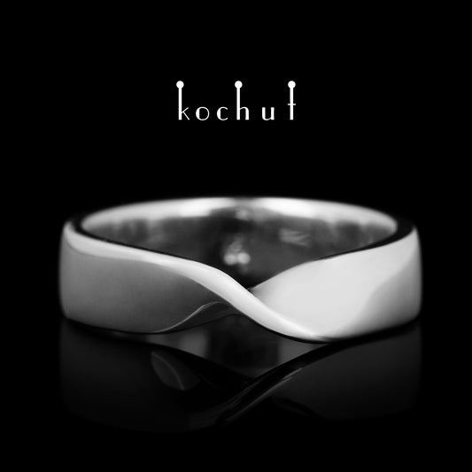 Moebius-Band: breit — silberner Ehering mit weißem Rhodium überzogen