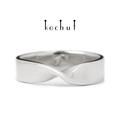 Moebius-Band: breit — silberner Ehering mit weißem Rhodium überzogen