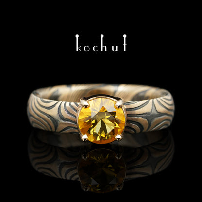 Orion — Mokume-Ring aus Rotgold, graviertem und oxidiertem Silber mit Citrin