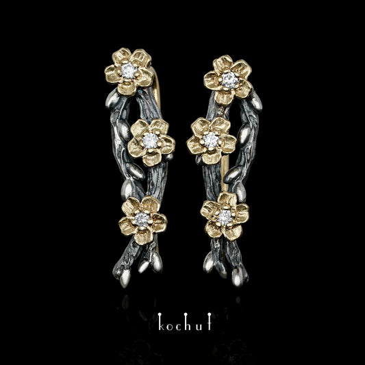 Weidenzweige mit Blumen — Ohrringe aus oxidiertem Silber und Gelbgold mit Diamanten