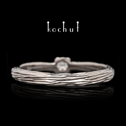 Zierliches Zweig — Palladium-Gold-Verlobungsring mit einem Diamanten