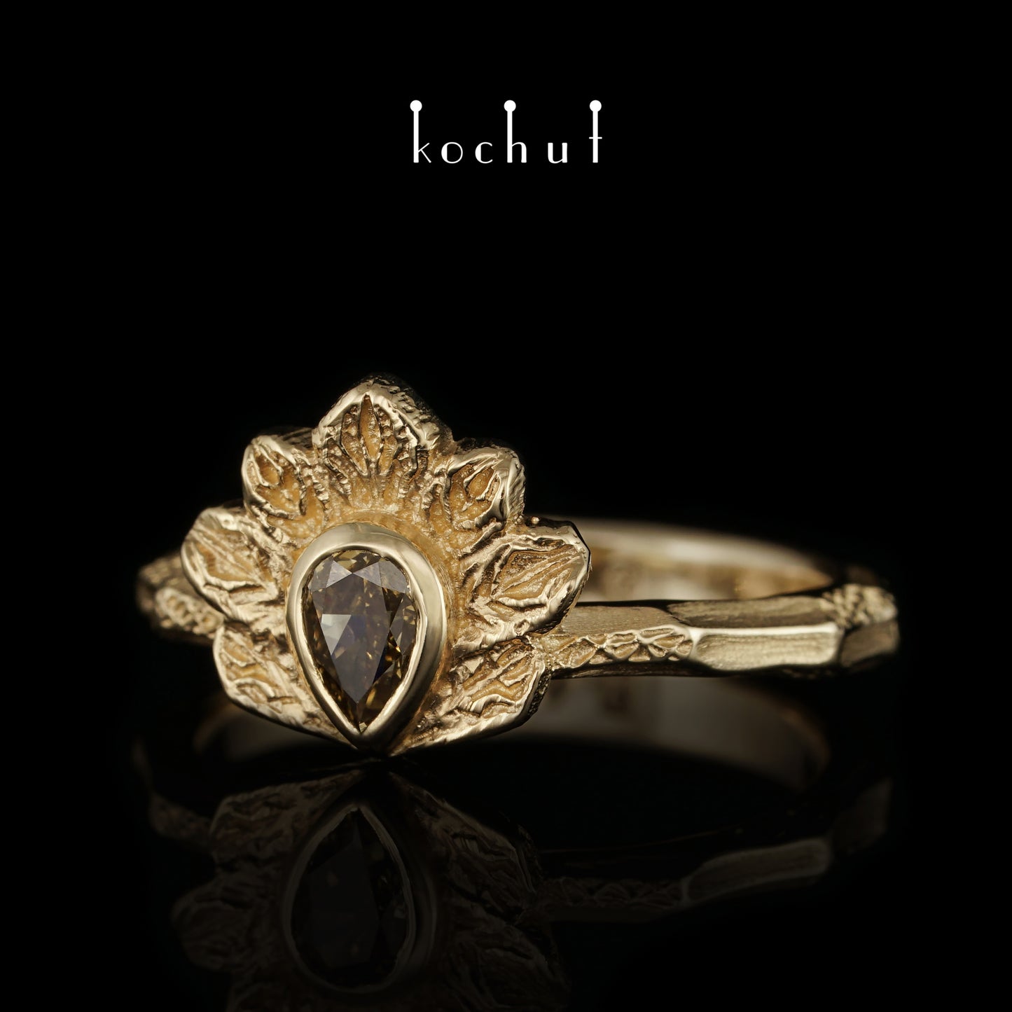 Firebird — Ring aus 18 Karat Gelbgold mit Diamant
