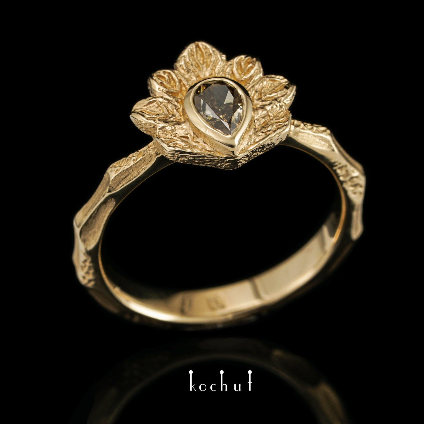 Firebird — Ring aus 18 Karat Gelbgold mit Diamant